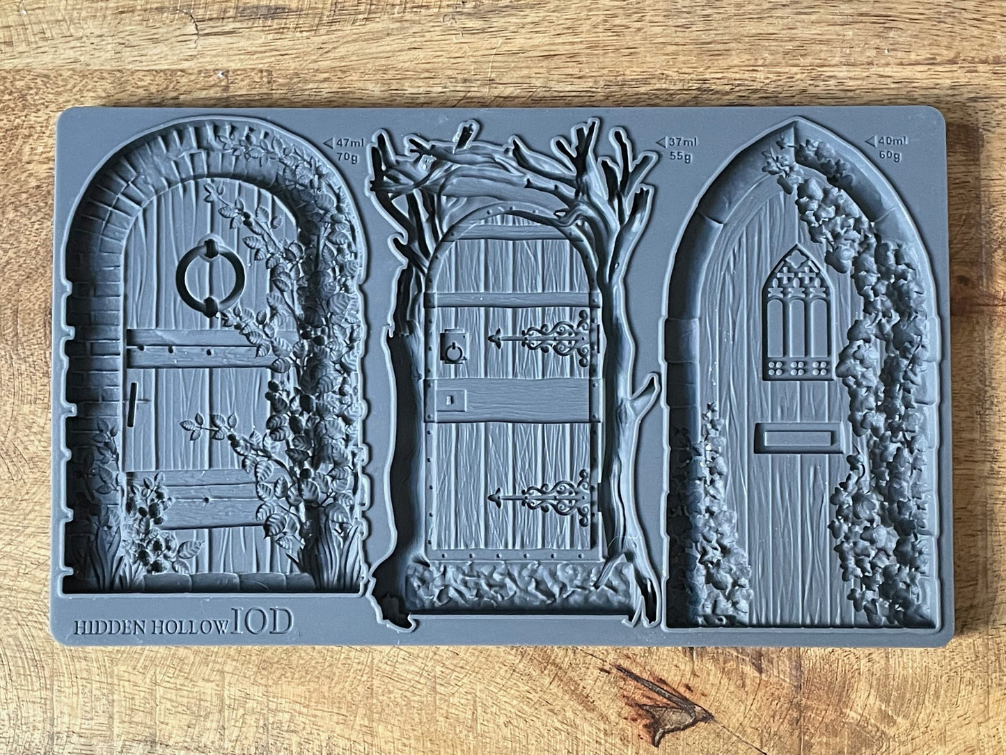 IOD Hidden Hollow 6x10 Decor Mould