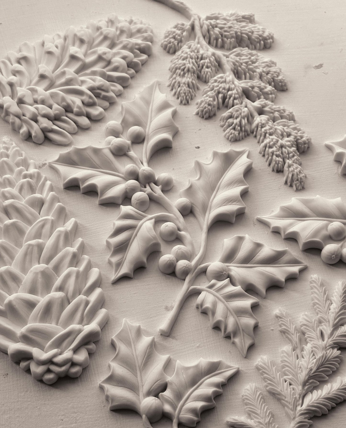 2025 IOD Winter Forage Decor Mould