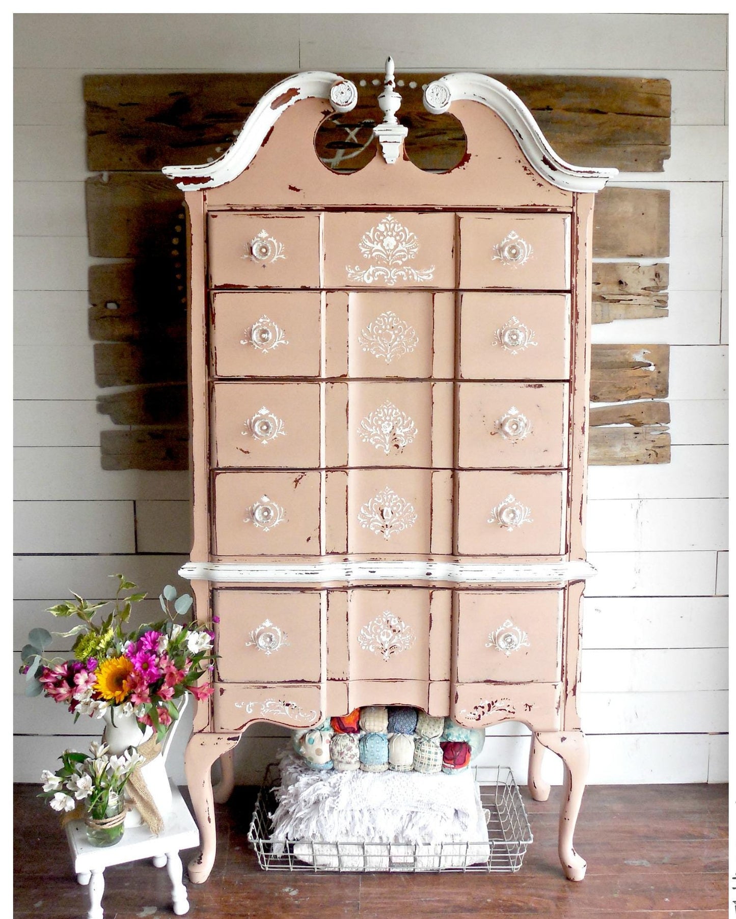 Sweet Pickins Milk Paint - Tickled Pink