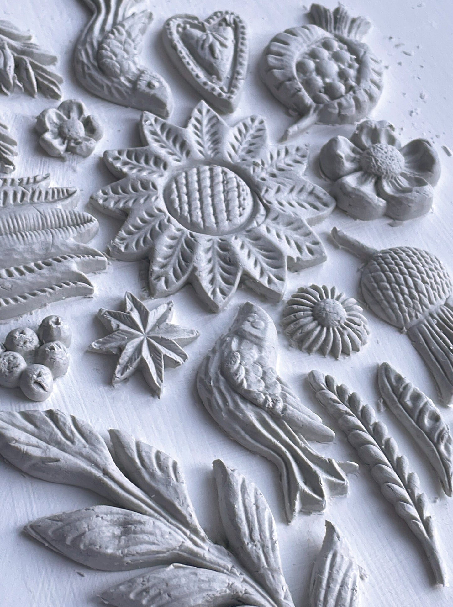 IOD Primitive 6x10 Decor Mould