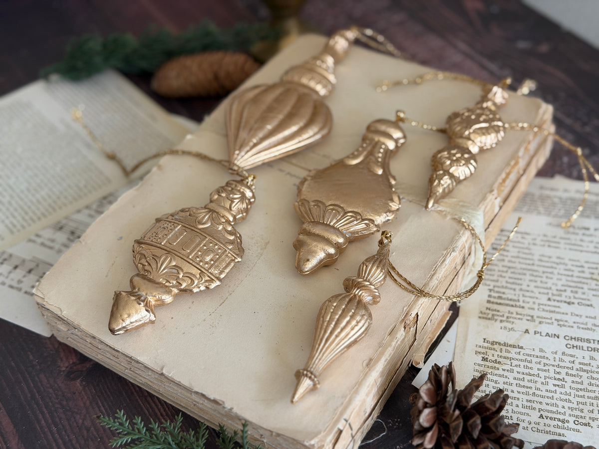 *PREORDER*  IOD Baubles Mould • Iron Orchid Designs • 6×10 Holiday Sign Mould • Ships in 1–2 Days