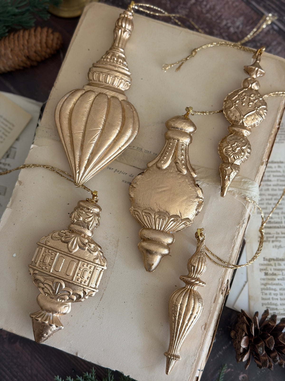 *PREORDER*  IOD Baubles Mould • Iron Orchid Designs • 6×10 Holiday Sign Mould • Ships in 1–2 Days