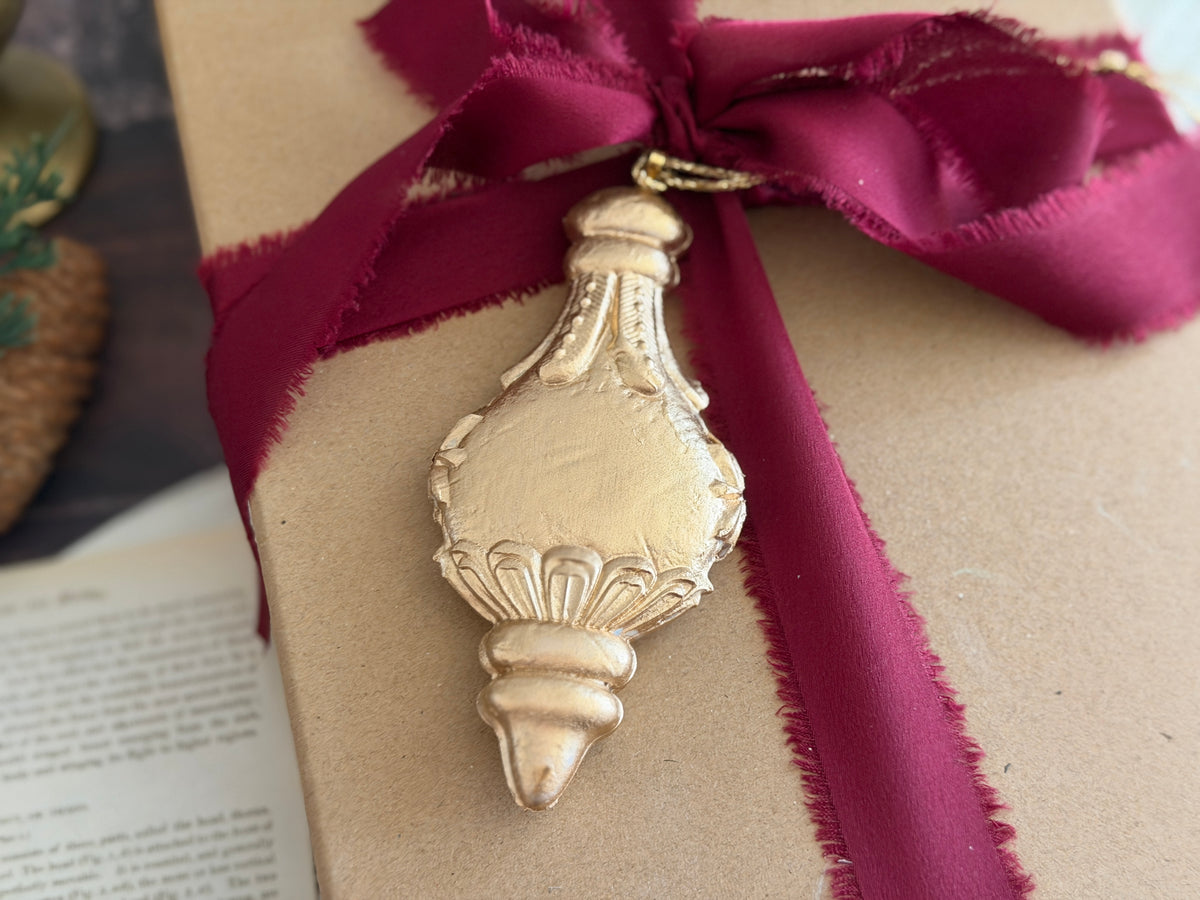 *PREORDER*  IOD Baubles Mould • Iron Orchid Designs • 6×10 Holiday Sign Mould • Ships in 1–2 Days
