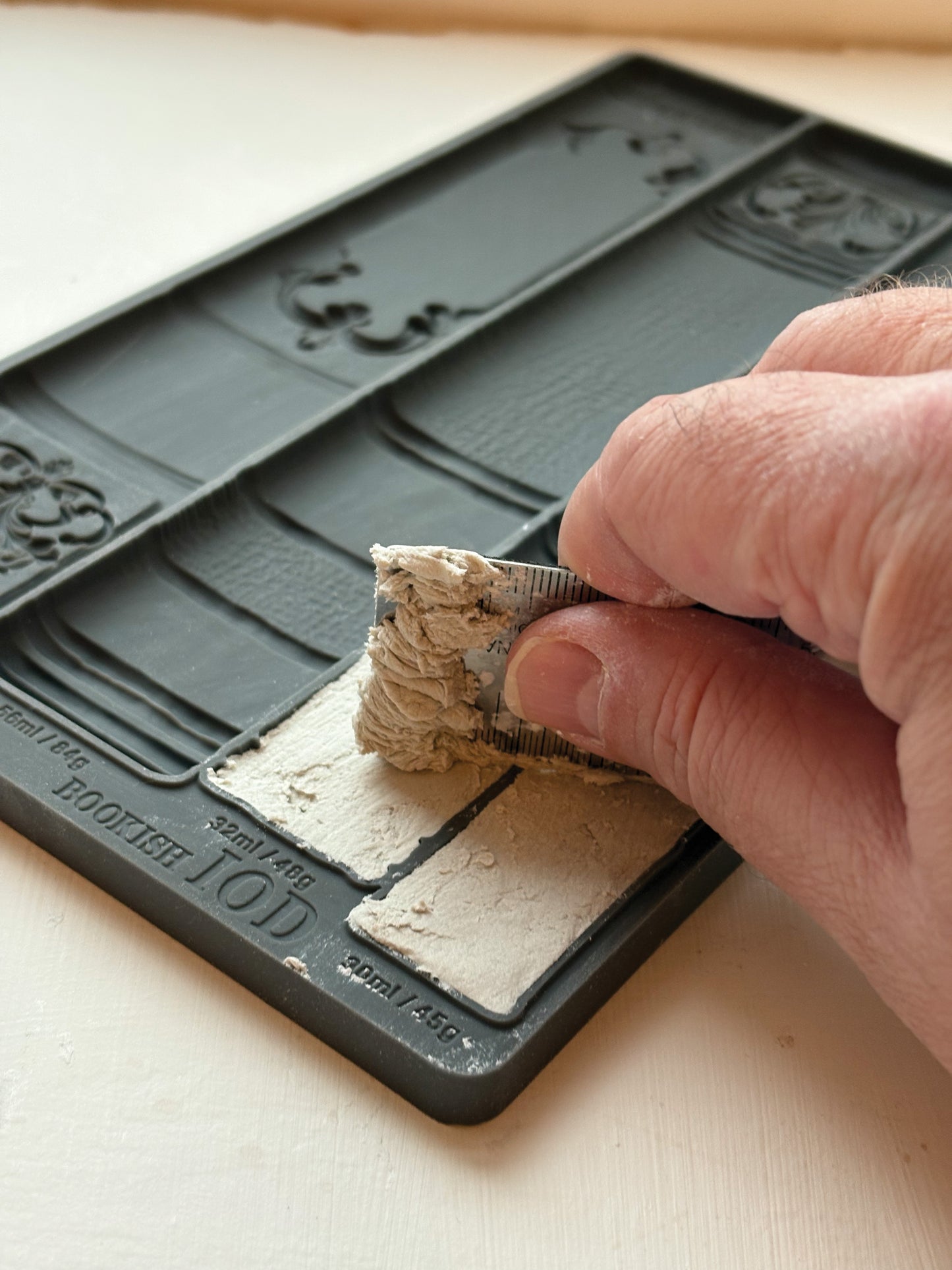 IOD Bookish 6x10 Decor Mould
