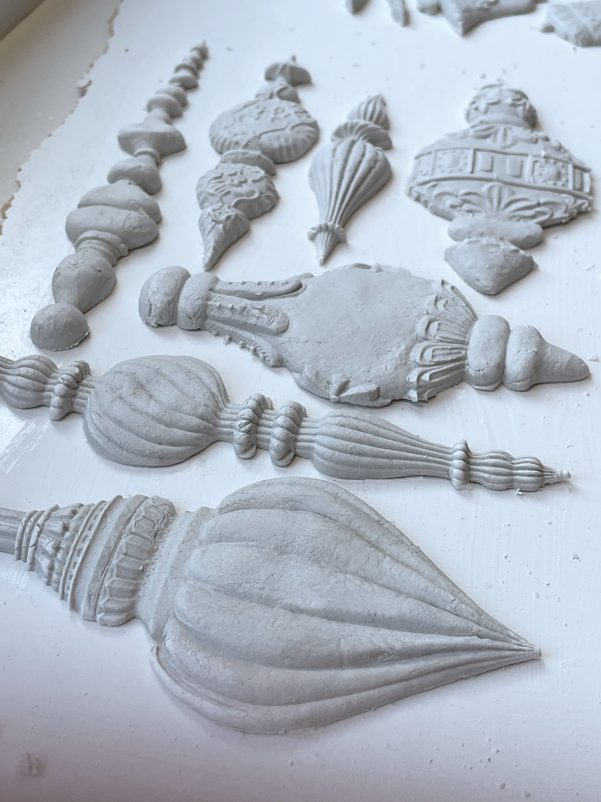 *PREORDER*  IOD Baubles Mould • Iron Orchid Designs • 6×10 Holiday Sign Mould • Ships in 1–2 Days