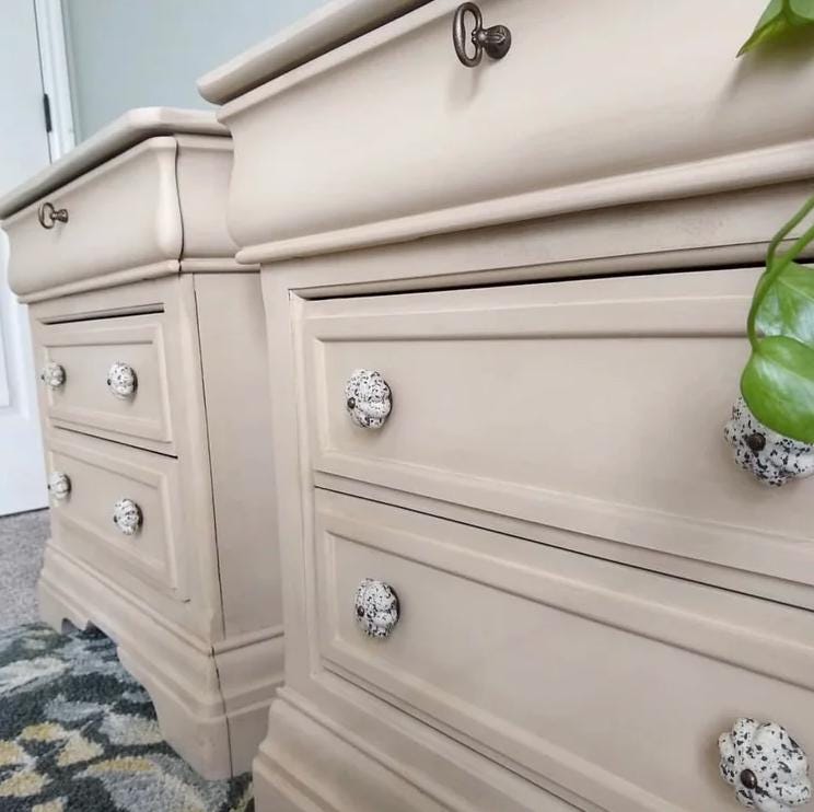 Saturday White- Melange ONE Mineral Paint