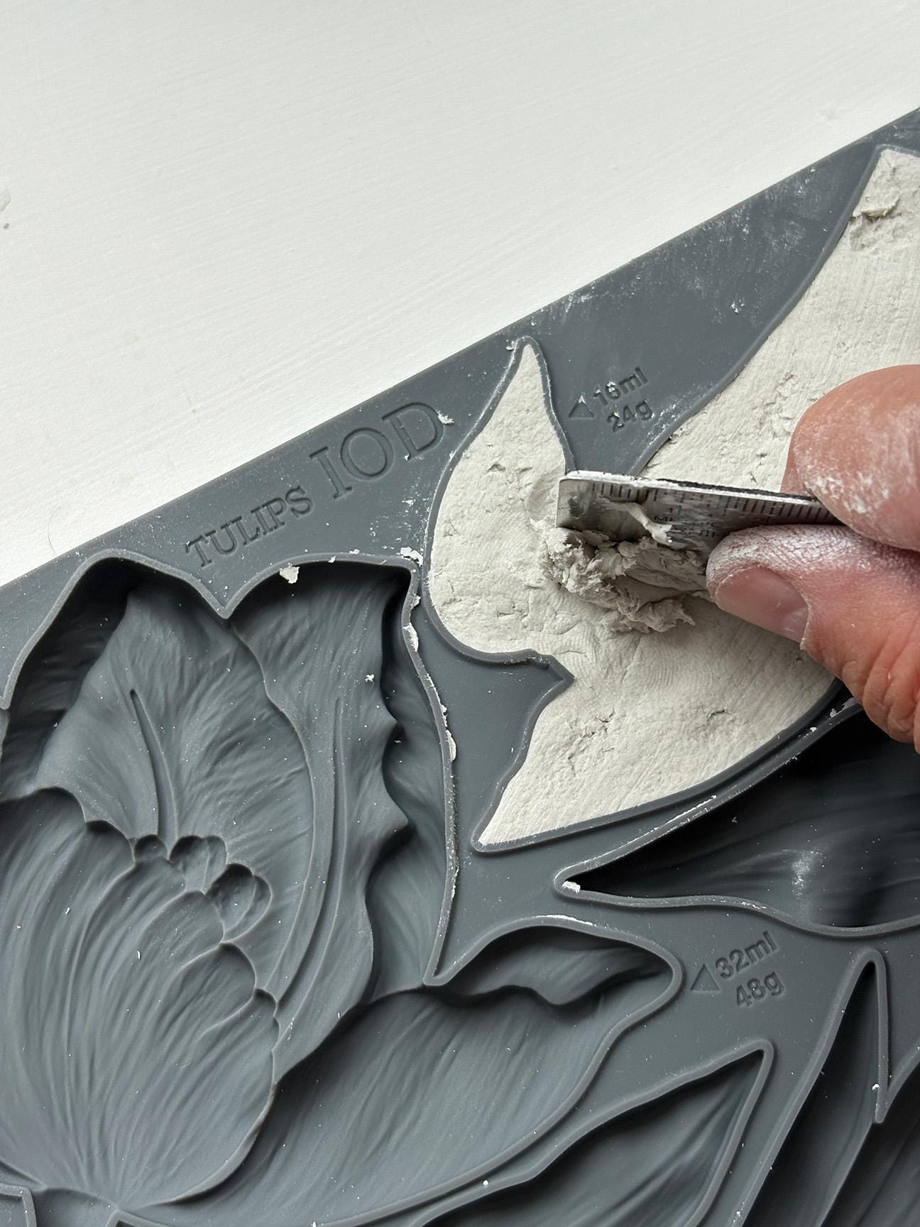 2026 IOD NEW Tulips Decor Mould, Moulds Use Clay or Resin Crafts Signs Sugar Arts Furniture, Mold Ship 1 day, Iron Orchid Design