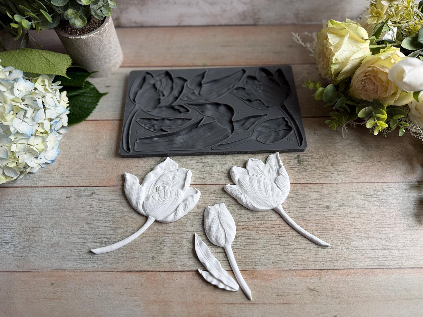 2026 IOD NEW Tulips Decor Mould, Moulds Use Clay or Resin Crafts Signs Sugar Arts Furniture, Mold Ship 1 day, Iron Orchid Design